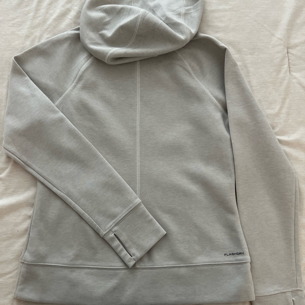 The North Face Women's Light Gray Hoodie - Picture 6 of 7